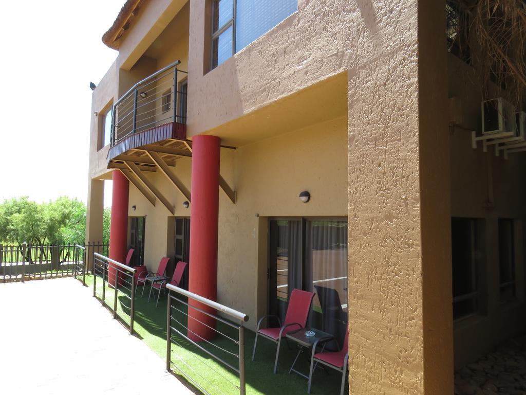 Elrido Guest Lodge Bloemfontein Exterior foto