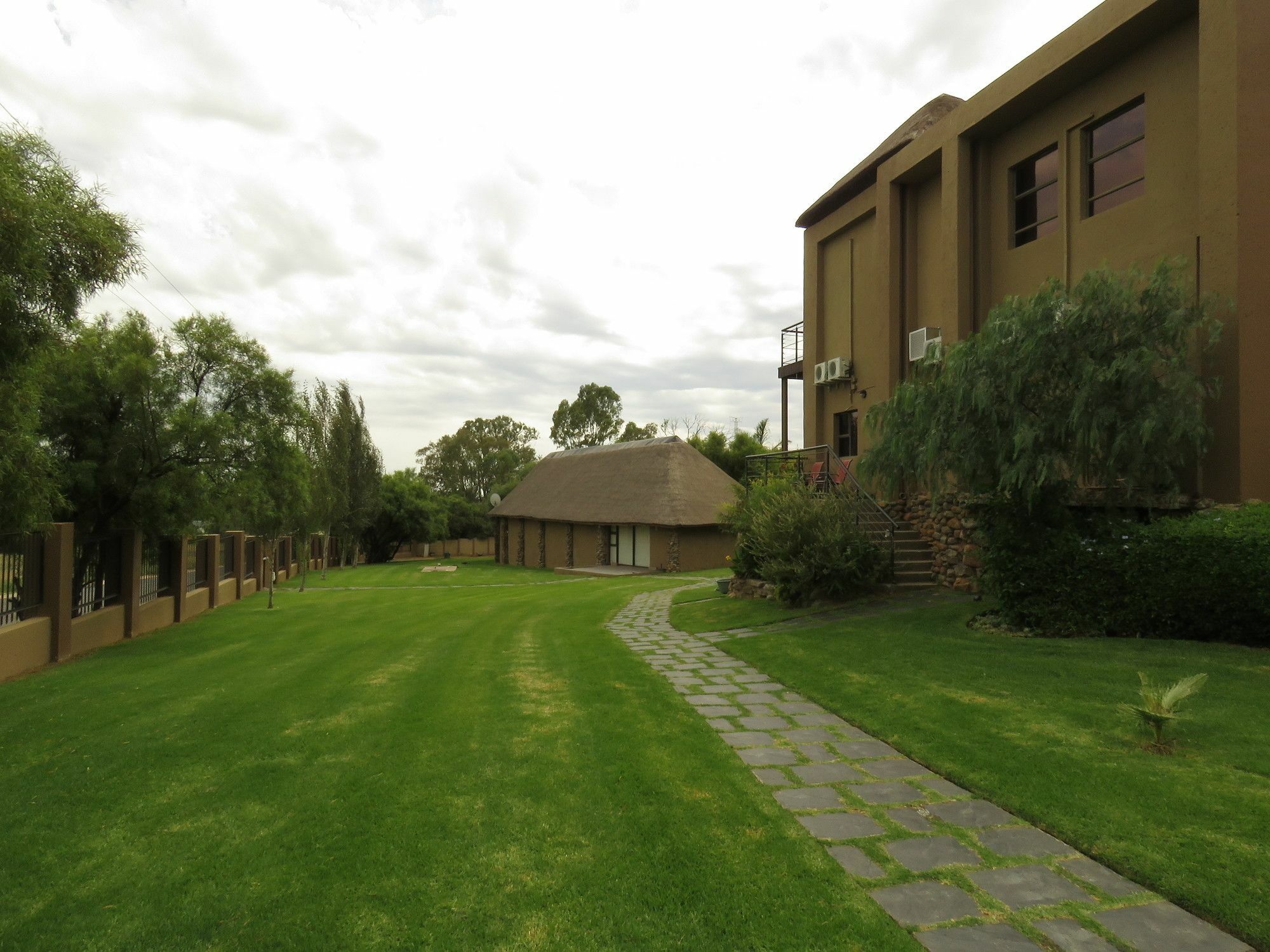 Elrido Guest Lodge Bloemfontein Exterior foto